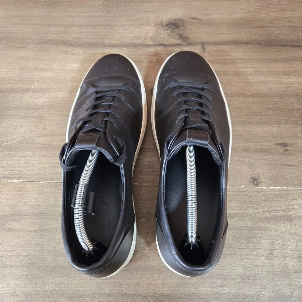 ECCO Shoes Soft 7 Men's Size 11-11.5 U.S (45) city Black Leather Low Top Lace Up